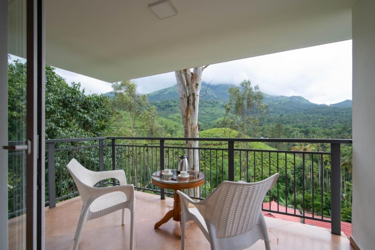 Dazzle Villa Resort Kalpetta Esterno foto