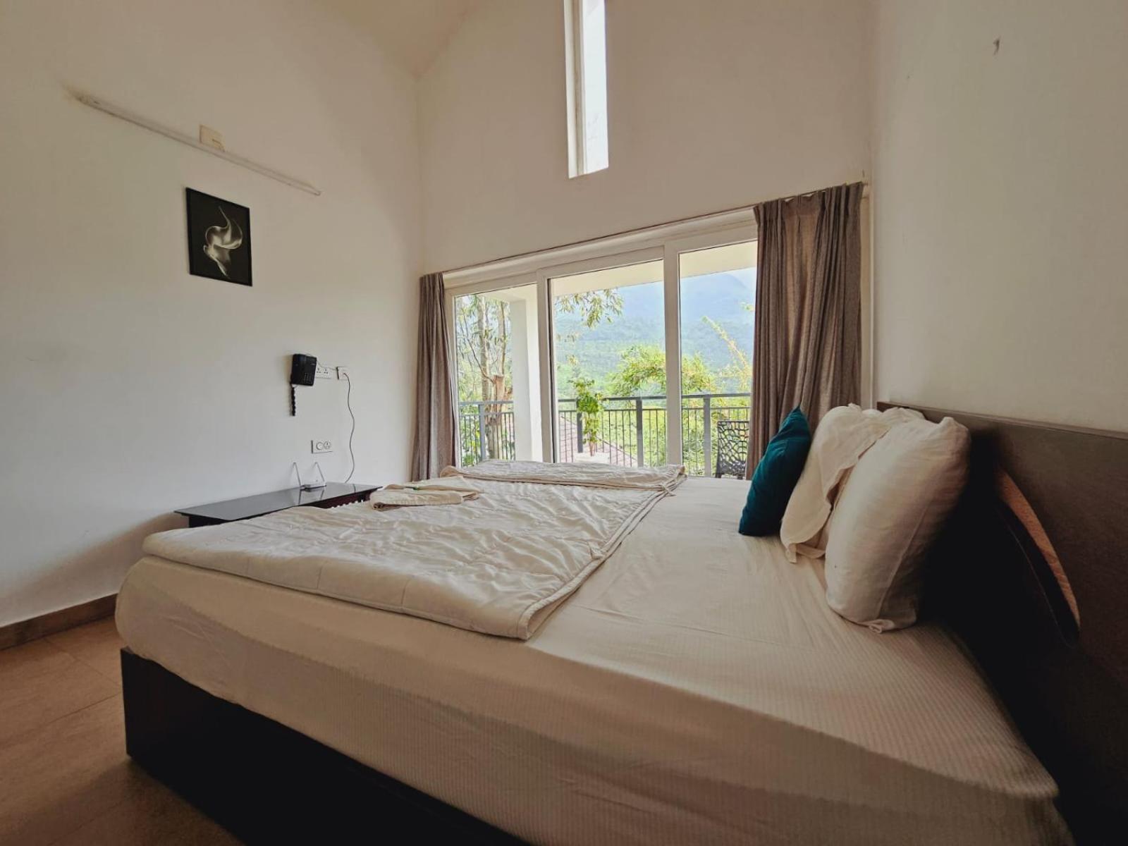 Dazzle Villa Resort Kalpetta Esterno foto